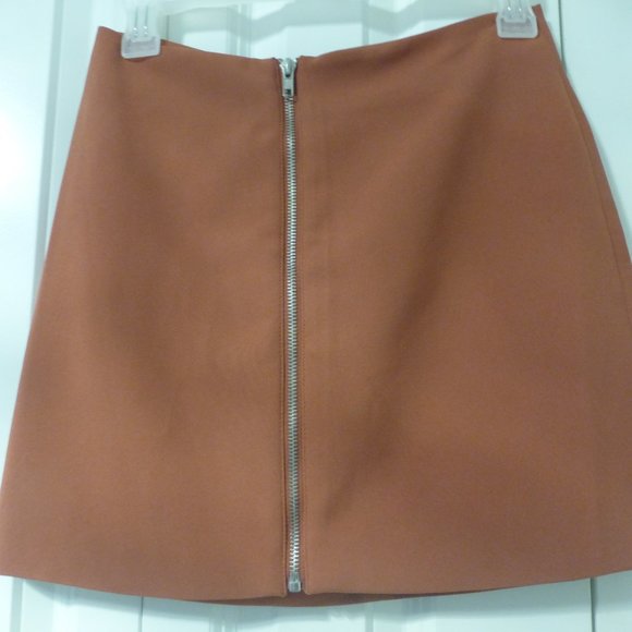 FOREVER 21 burnt orange mini skirt - Picture 2 of 4